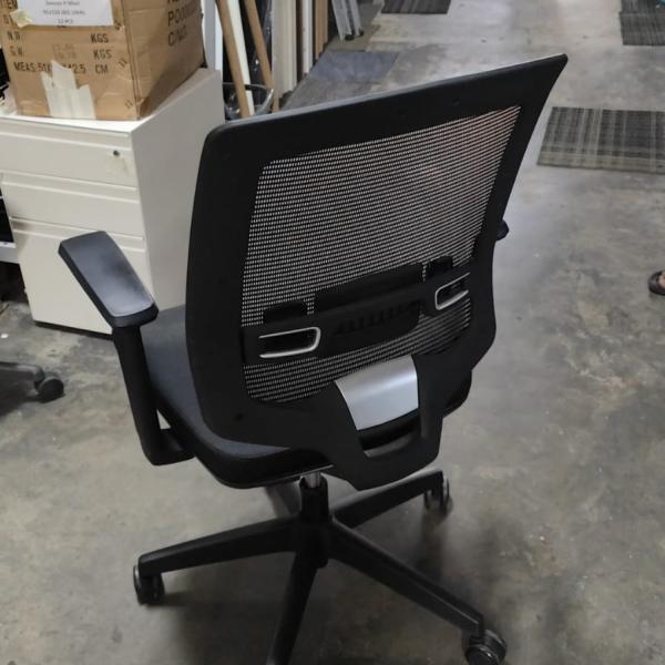 HFC-Swivel Mesh Back Office Chair with Fabric Cushion Seat for Task Workstation-Black