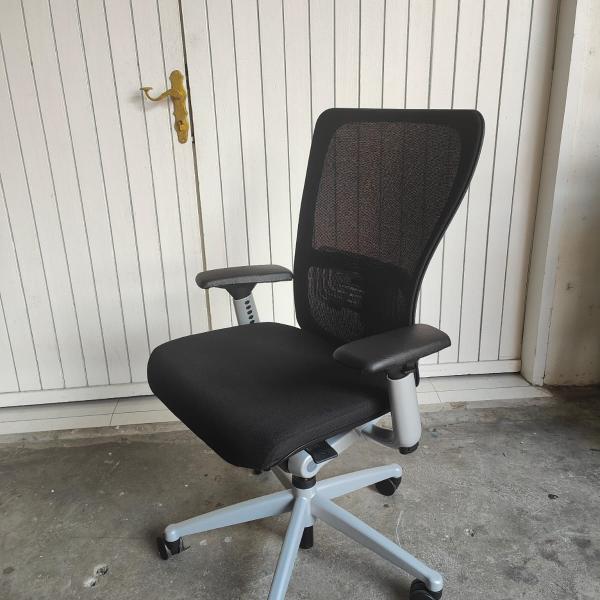 hfc-haworth zody chair full black color resale
