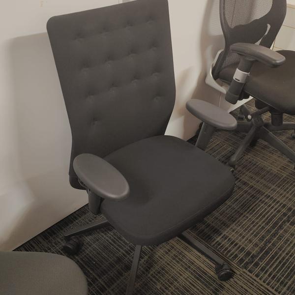 hfc-vid vitra ID office chair fabric