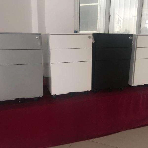 hfs-brand new metal mobile pedestal 2d1f