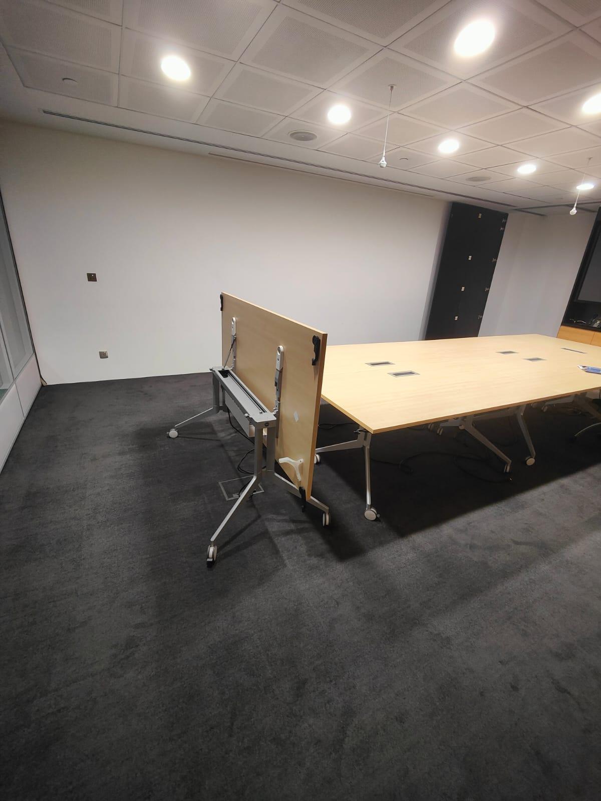 hft-Haworth used meeting table mobile folable 180x90cm build in power module
