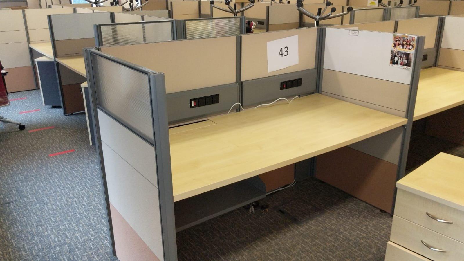 hfw-cnr system furntiure 165x75cm used workstation